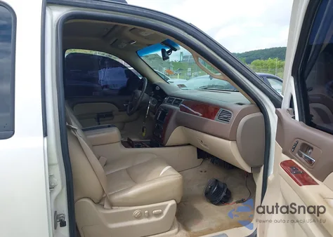 2011 Chevrolet Avalanche 1500 Ltz из США, поврежденный, VIN 3GNTKGE33BG114681